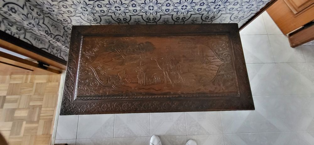 Arca de madeira em perfeito estado