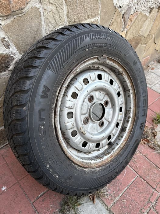 Гума скат 13R Ford сиера ескорт