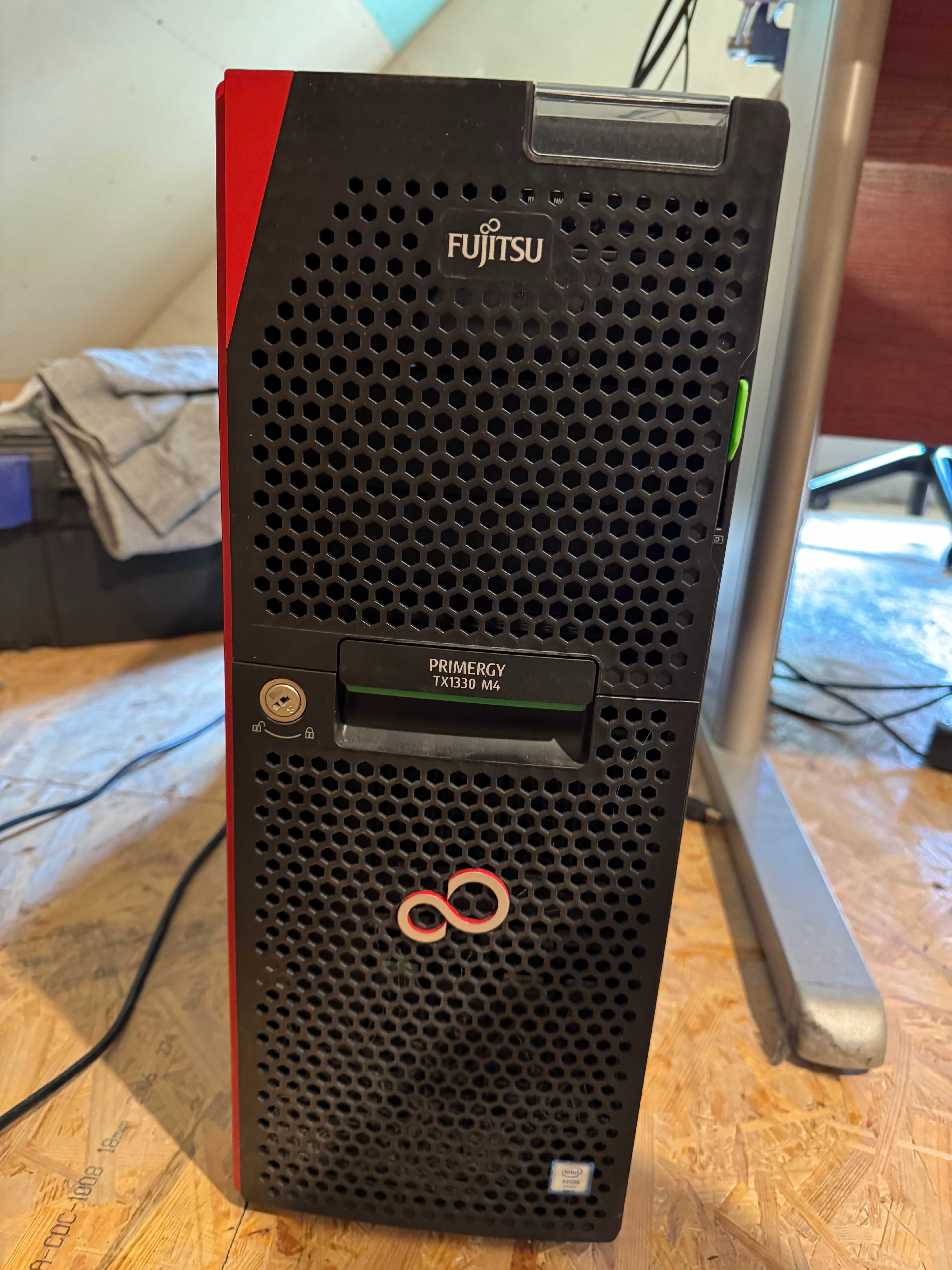 Serwer FUJITSU PRIMERGY TX1330 M4, 4x SSD + 1x HDD, SQL 2019 Standard