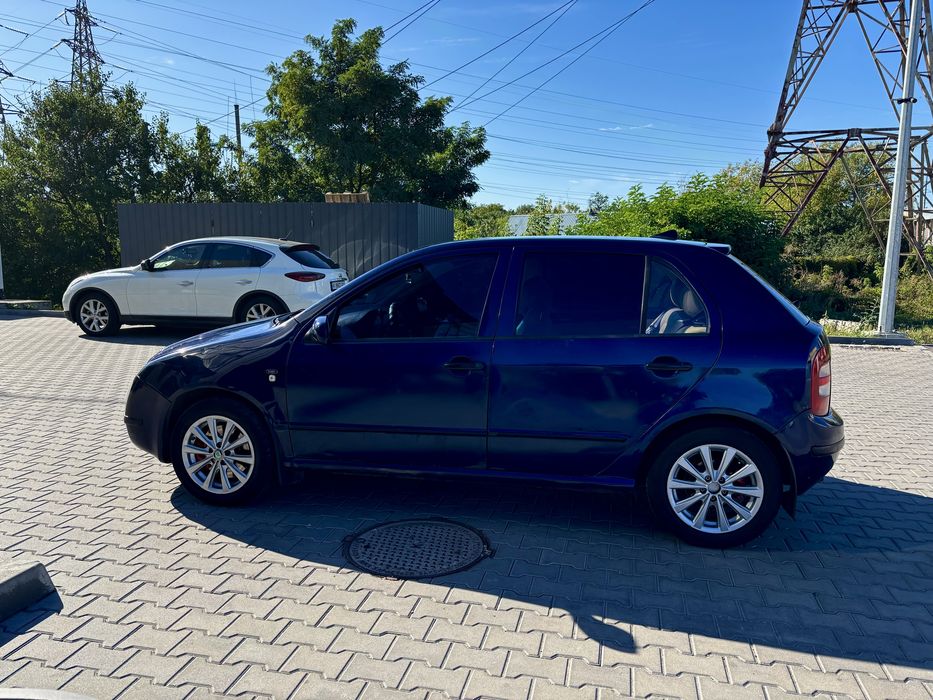 Skoda Fabia 2.0mpi 2002р