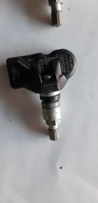 Czujnik ciśn TPMS Audi VW Porsche Skoda 3AA 907.275B Passat Golf