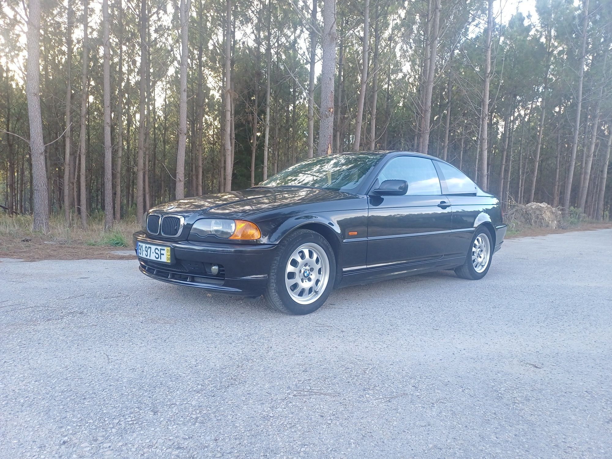 Bmw e46 coupe 316ci (com avaria)