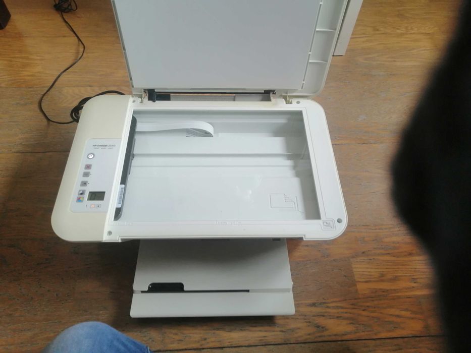 HP Helpdesk 2540- Impressora, Fotocopiadora e digitalizadora Wireless