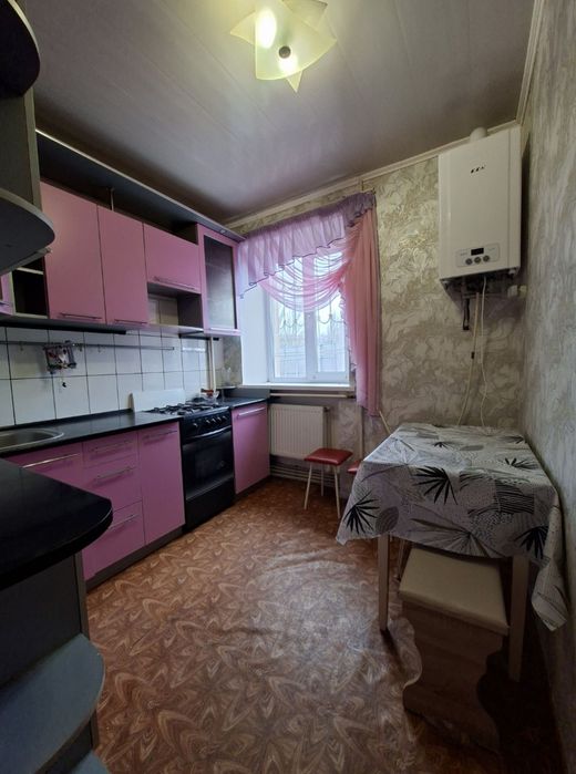 Сдам 1ком . квартиру в центре города.