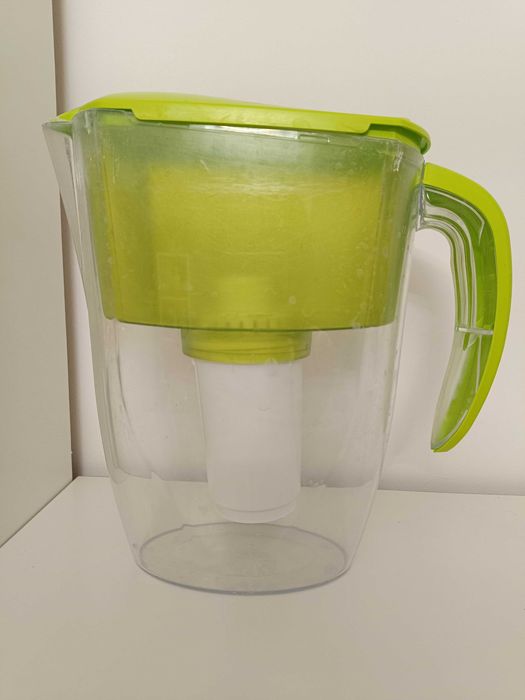 Dzbanek filtrujący do wody Aquafor Dalia limonka 2,4 l
