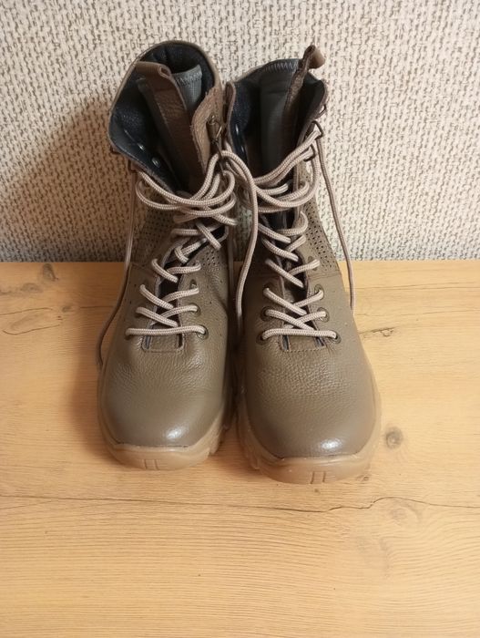 Берці демісезонні 40розмір устілка 26.5см.