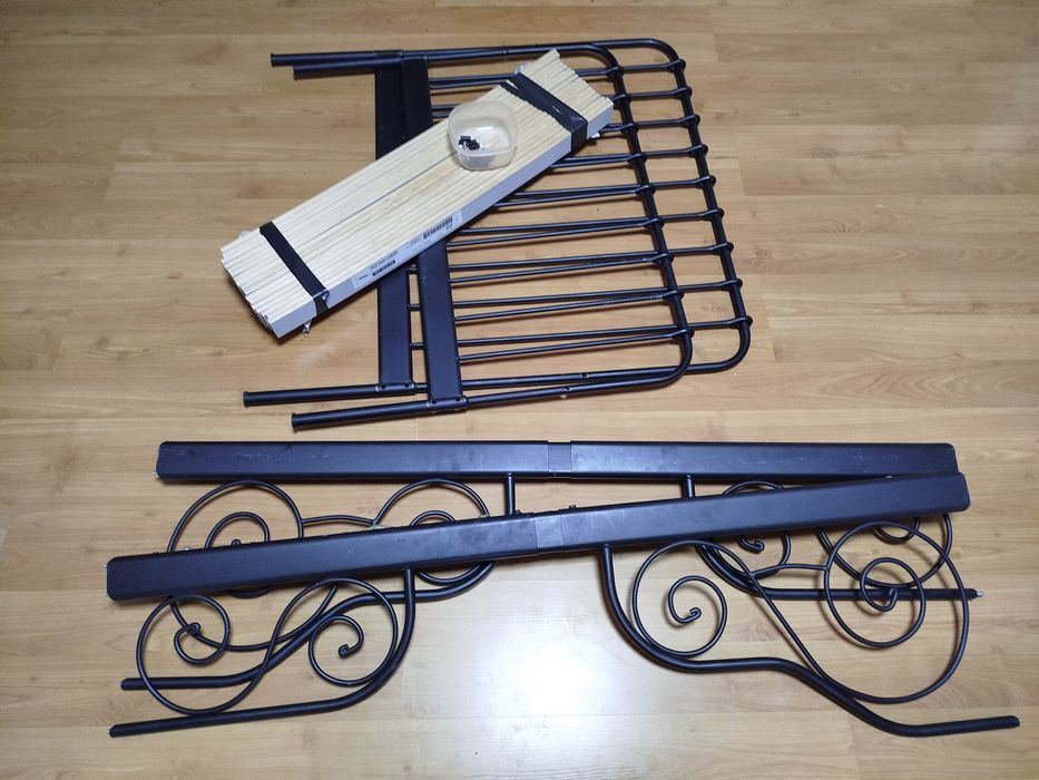 Rama Łóżka IKEA metalowa 2 sztuki czarna i biała