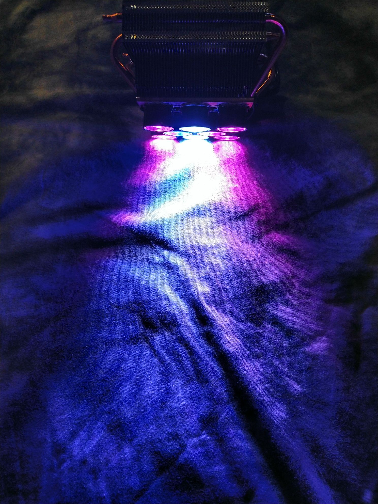 Lampa  do uprawy roślin GROW Full Spectrum  + soczewki 60 stopni
