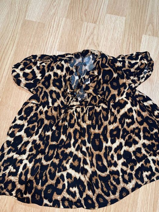 Дитячі речі на дівчинку