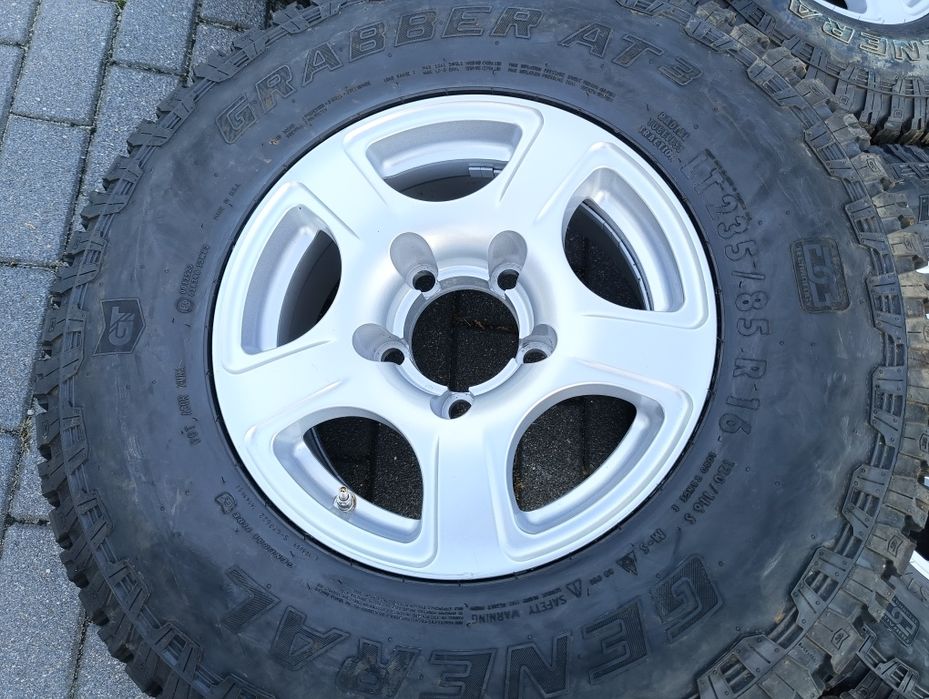 Koła Aluminiowe Terenowe R16   5x150 opony   235/85 R16
