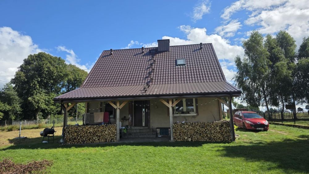 Sprzedam dom- siedlisko. Duża działka (140 m- góra i dół)