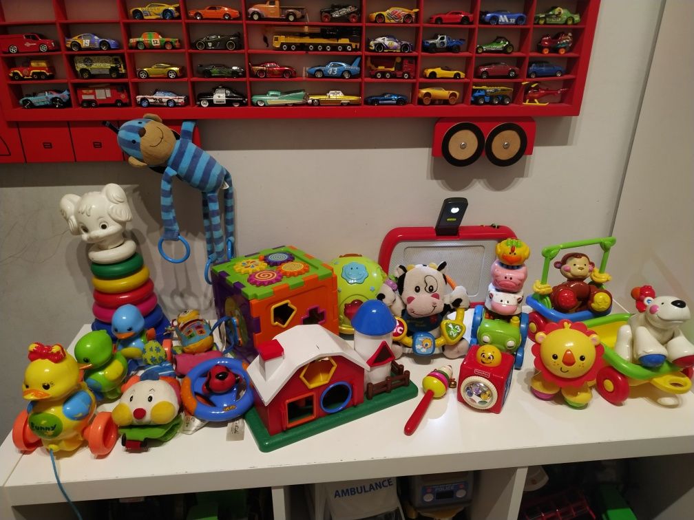 Fisher Price zabawki zestaw,zwierzątka, sorter, kostka, traktorek