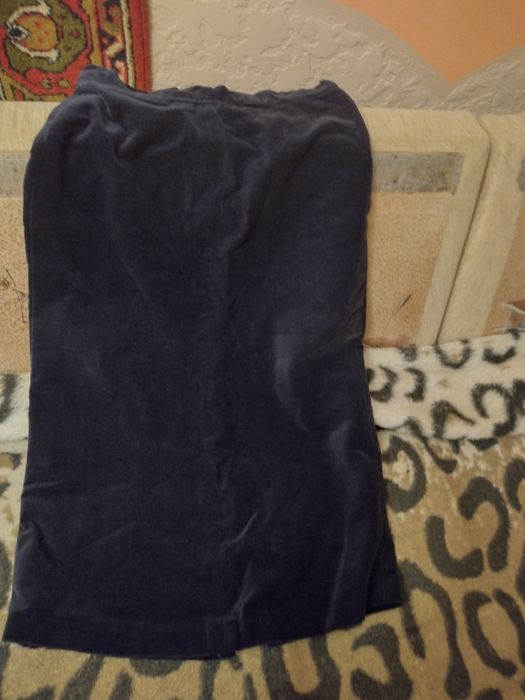 Віддам юбки велюроаі