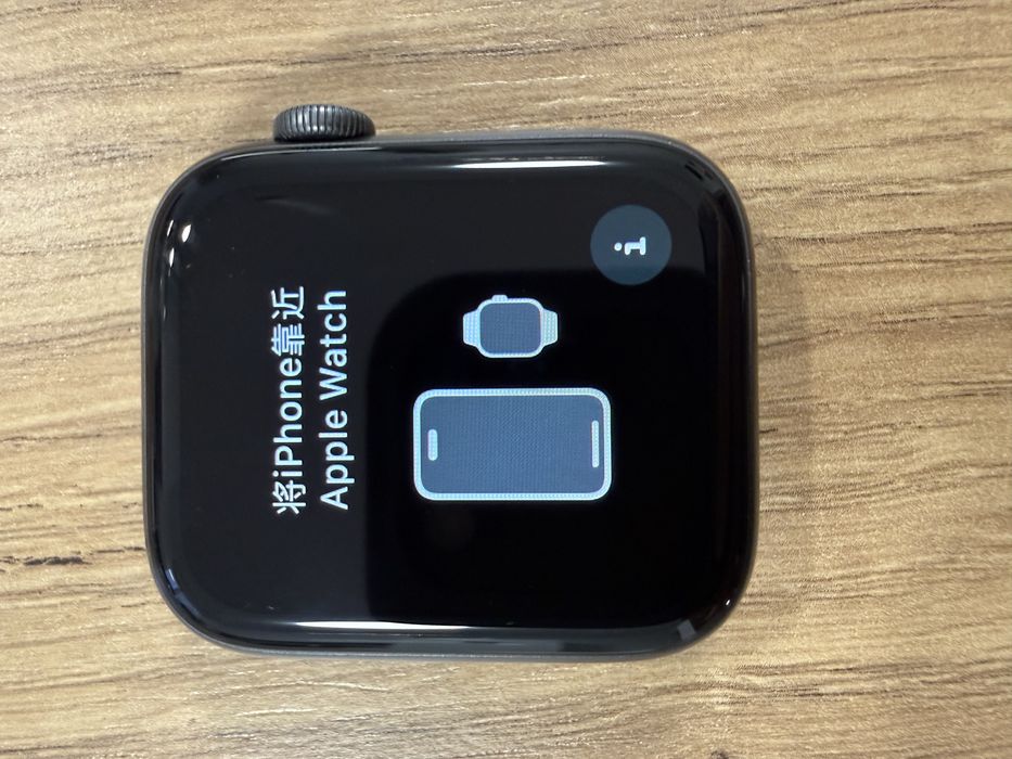 Apple Watch 4  44mm  Space Gray