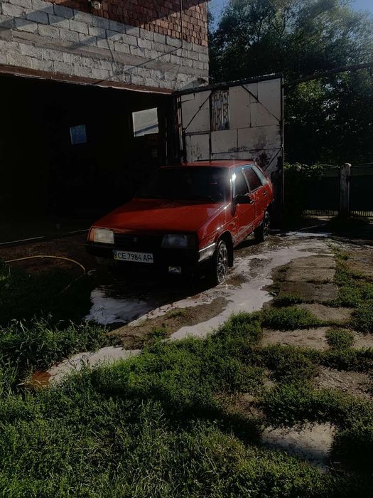 Ваз 2109 на ходу.Газ працюючий.