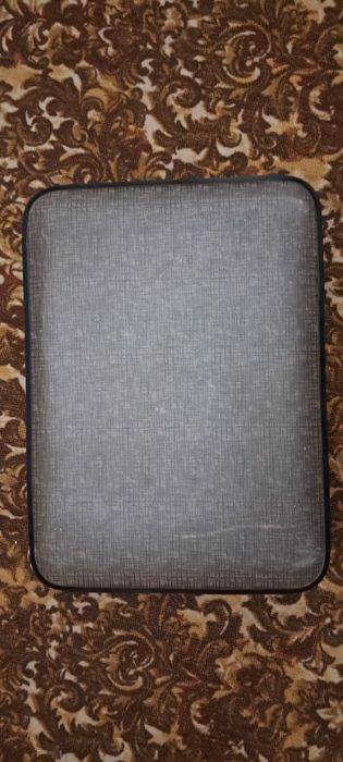 Ретро валізи для створення інтер'єрів...