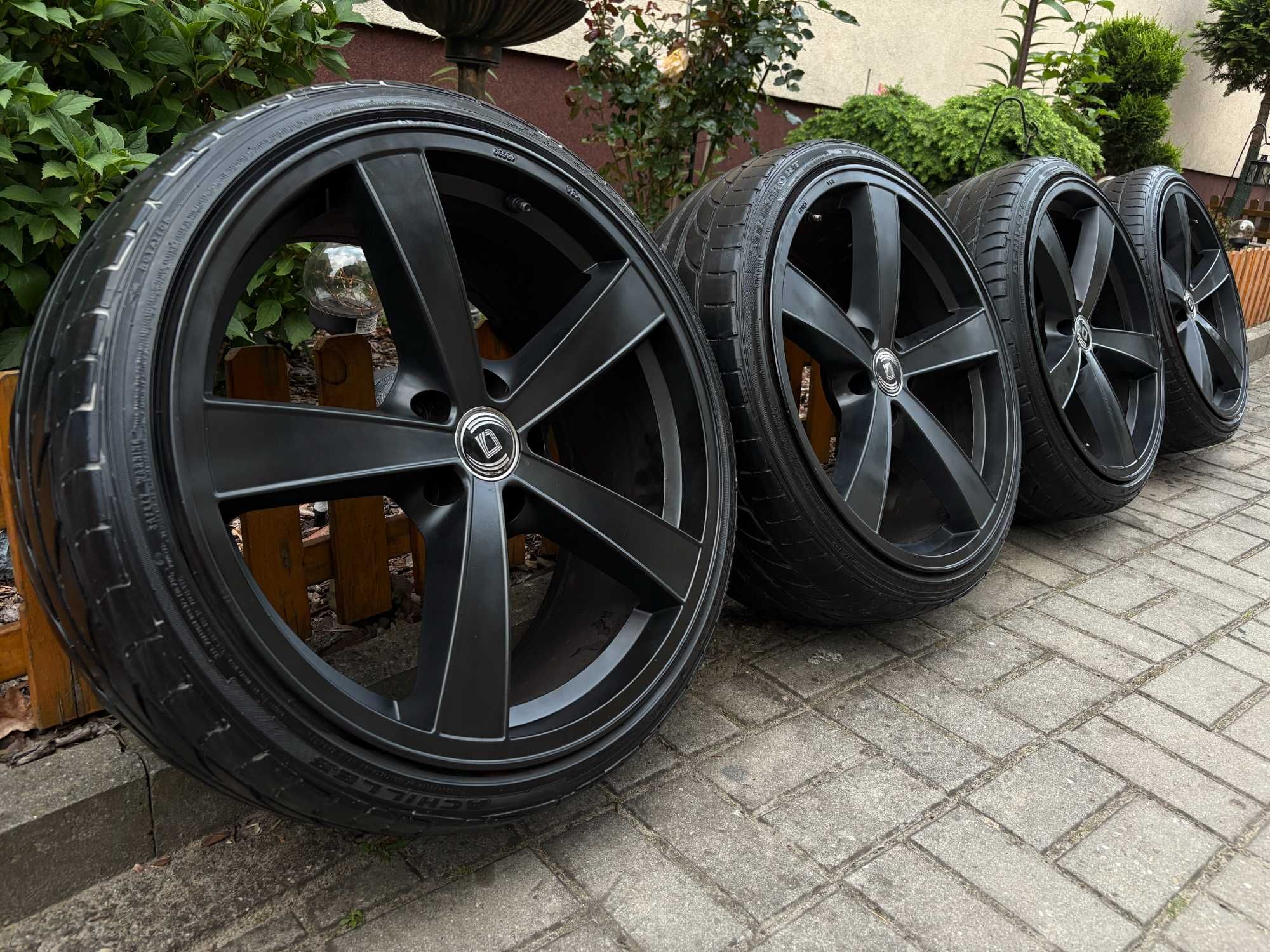 Alufelgi 19 cali 5x112 Golf Leon Octavia A3 A4 A5 Czarne łopaty Touran