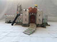 Lego Hobbit 9474 Bitwa o Helmowy Jar