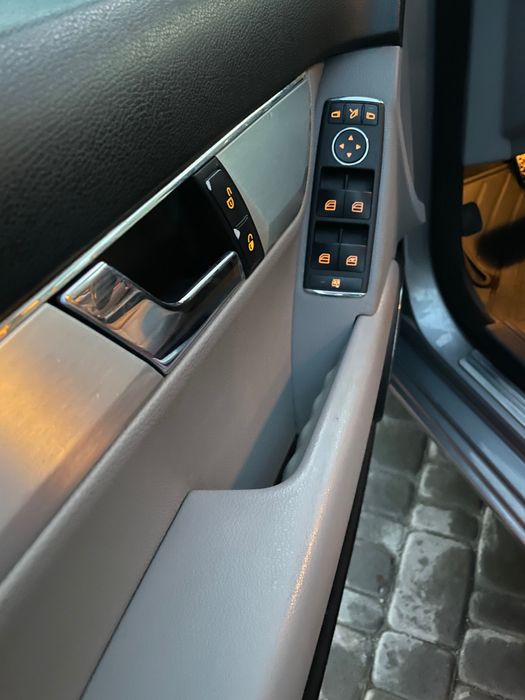 Mercedes-Benz c200 s204 2008р