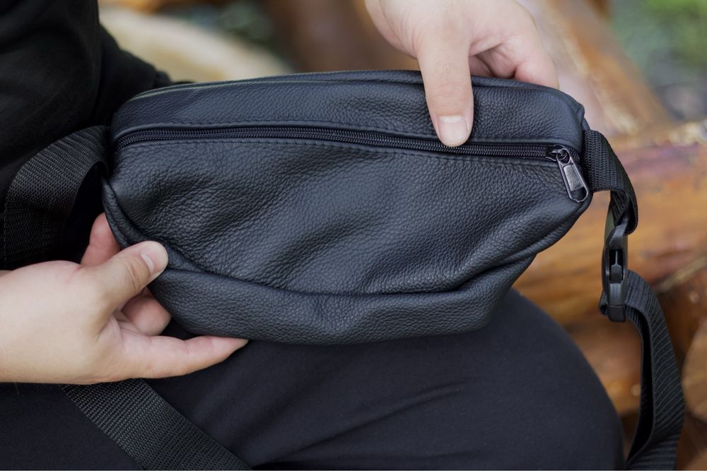 Сумка чоловіча бананка з натуральної шкіри