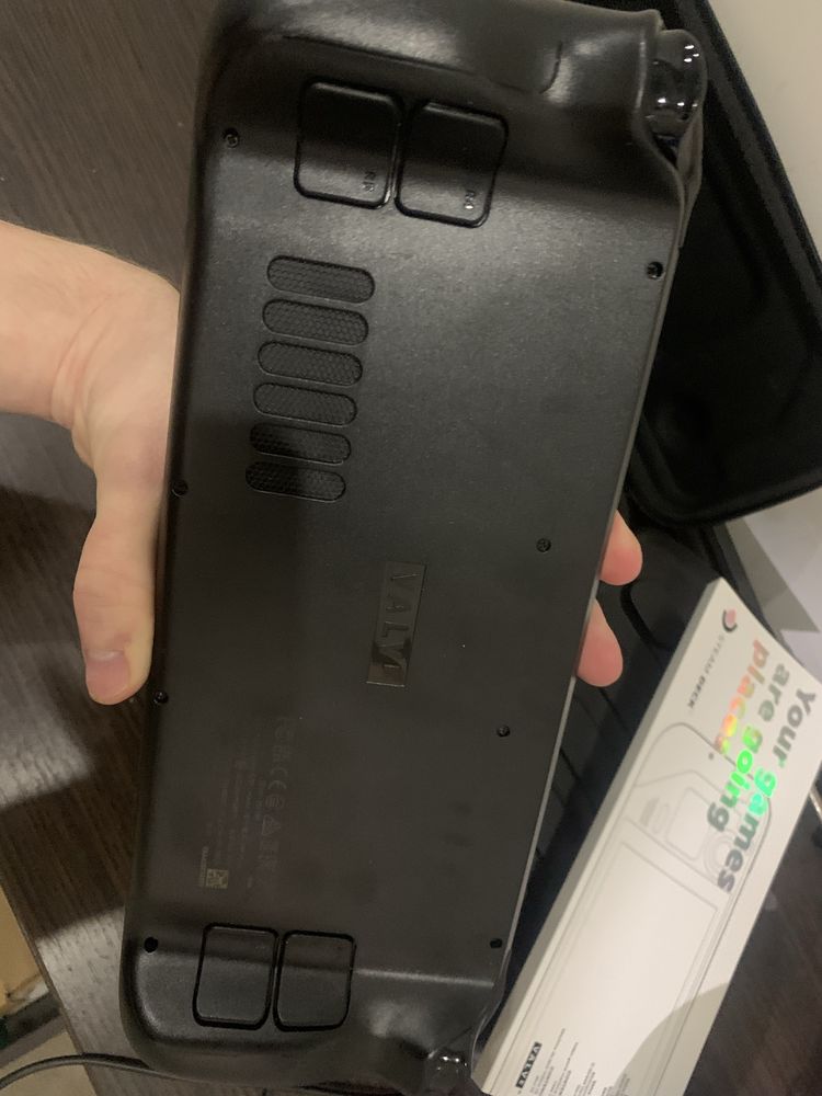 Продам Steam Deck LCD 1Тб + 2 чехла