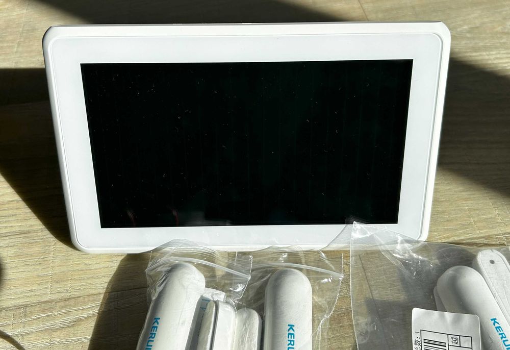 Alarme casa Kerui K7 WIFI GSM como novo