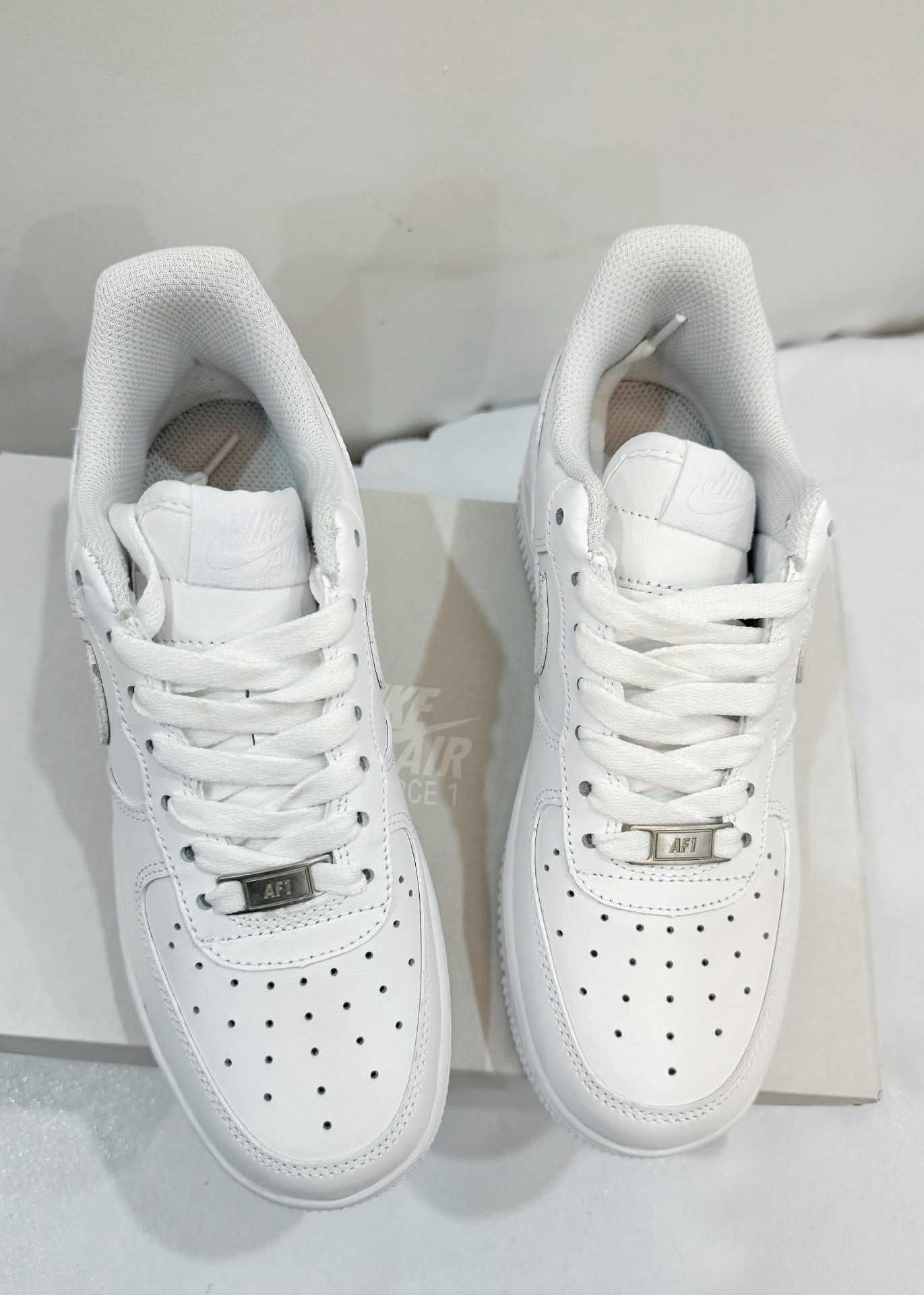 Buty Nike AirForce1Low '07 White Moda Trampki rozmiar.38