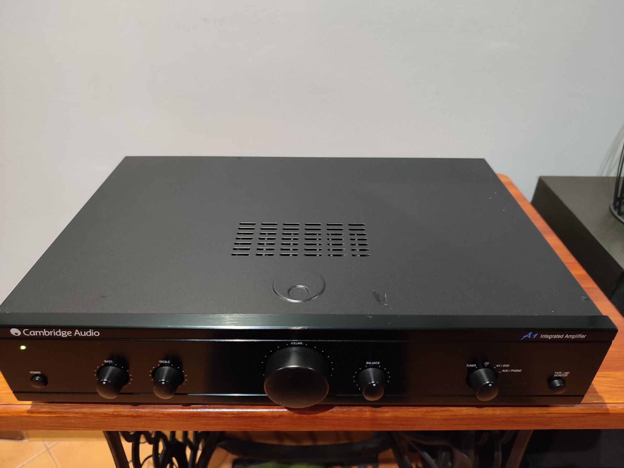 Wzmacniacz stereo Cambridge Audio A1