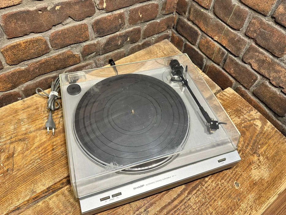 Gramofon półautomatyczny  Sharp RP 11