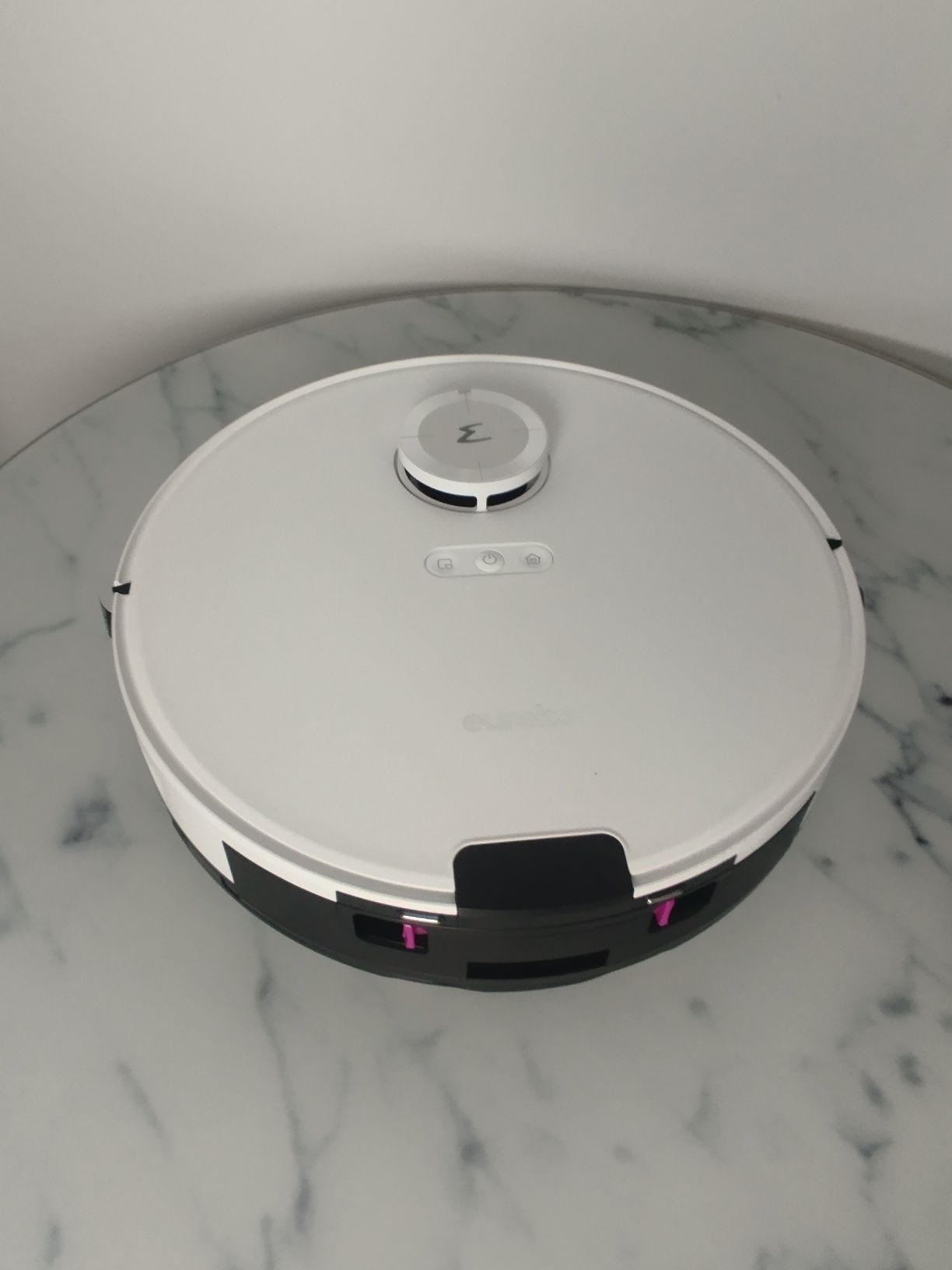 EUREKA E10s  robot odkurzający i mop + bezworkowa stacja