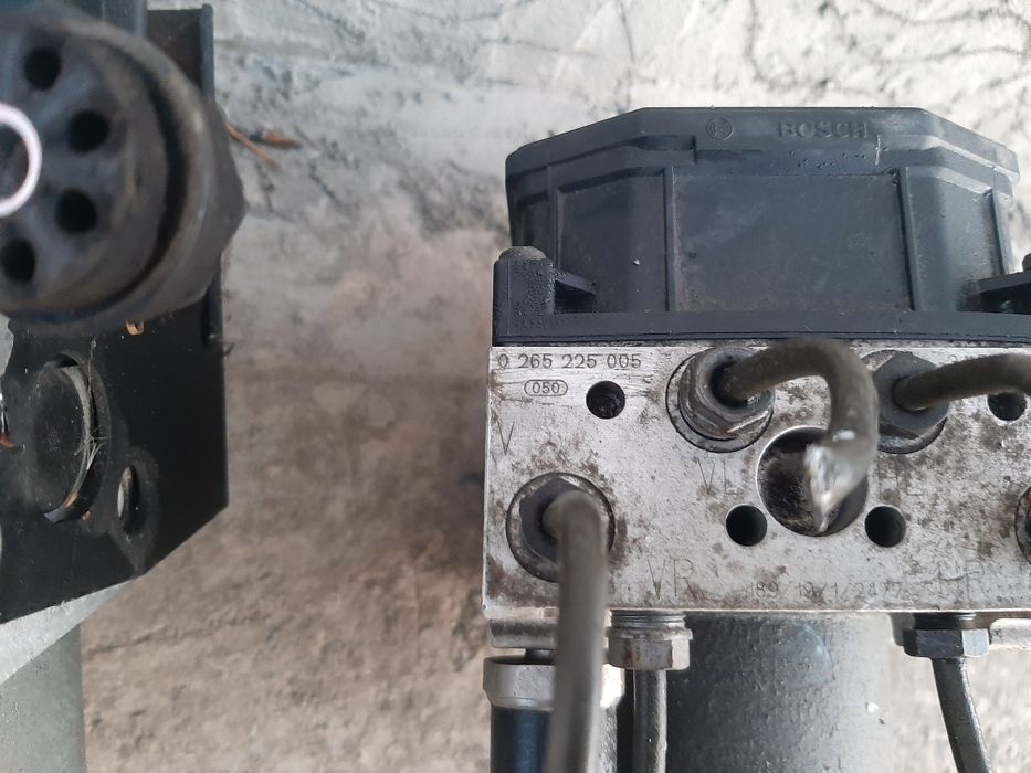 Продам блок абс 001,002,005,на BMW E39 E38 БМВ Е38 Е39