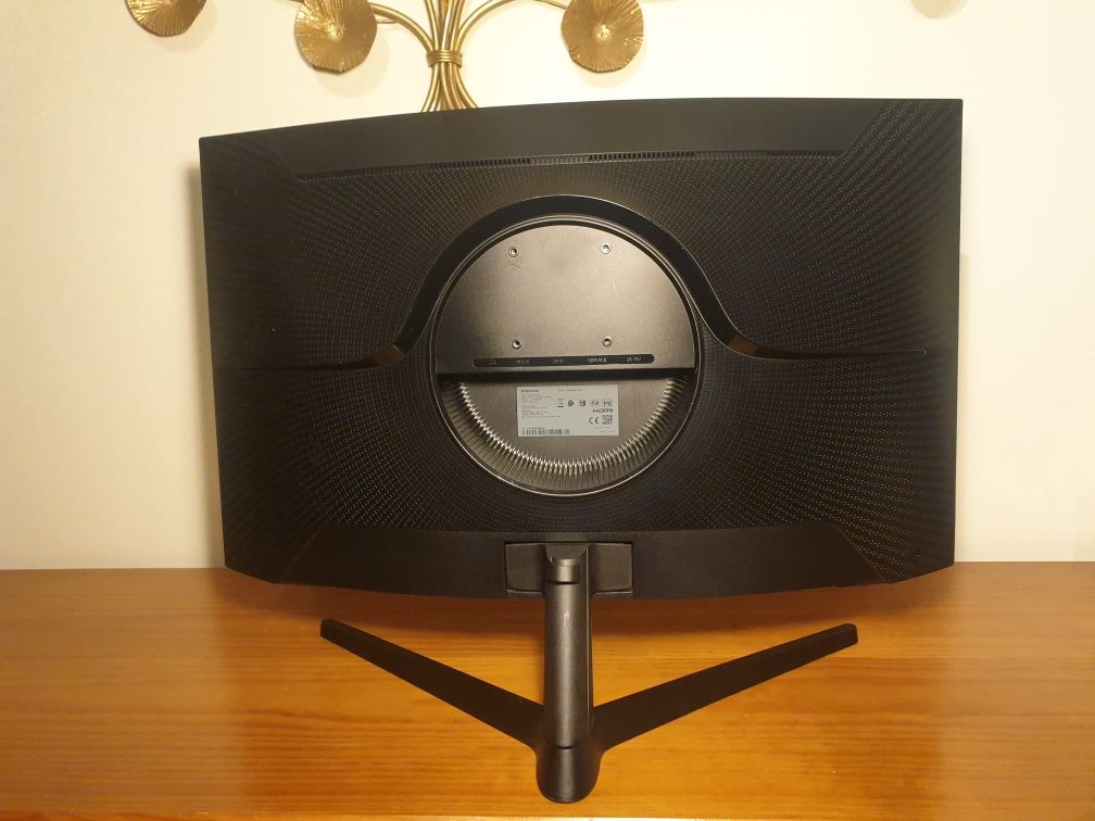 32" 2k 144hz Curvo - Samsung