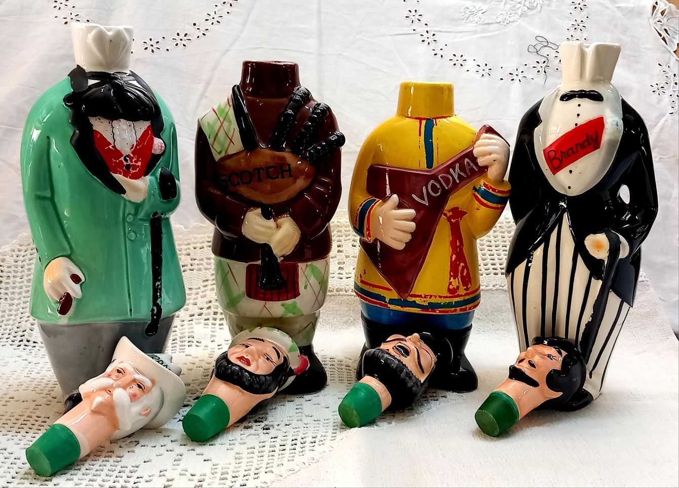 Garrafas de porcelana.