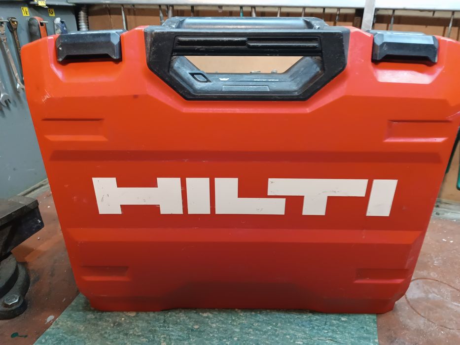 Ящик для інструментів хілті