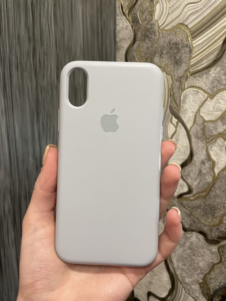 Продам чехлы на  iPhone X/Xs