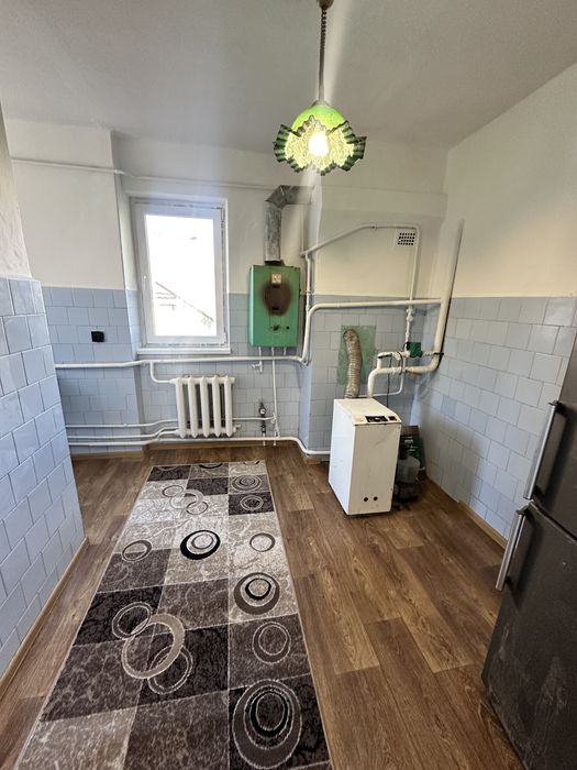 Половина цегляного будинку, з власною ділянкою