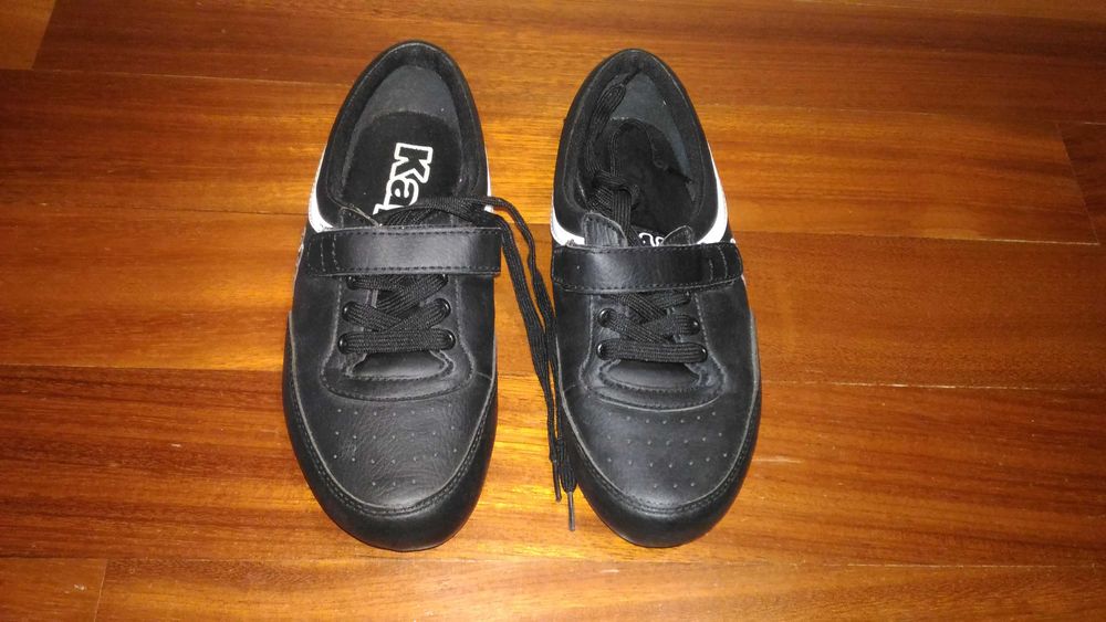 Sapatilhas originais da marca Kappa, tamanho 38. Novas. Sem uso.