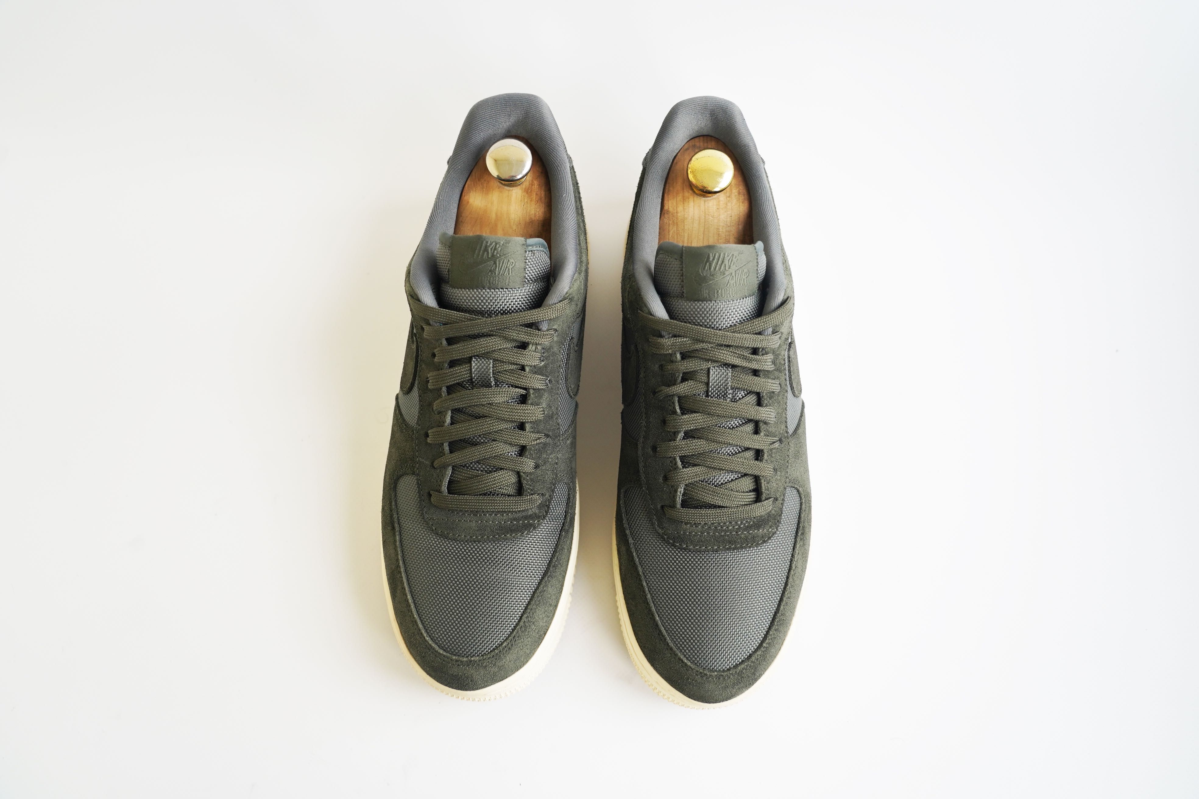 шкіряні кросівки Nike Air Force 1  розмір 42 Найк Аерфорс