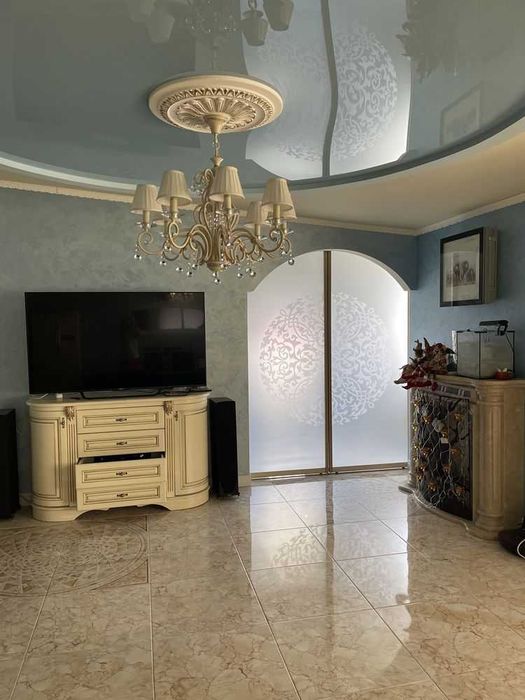 150 тыс.$ ПРОДАЖА / Квартира в центре с ремонтом 150м2 / Гагарина /