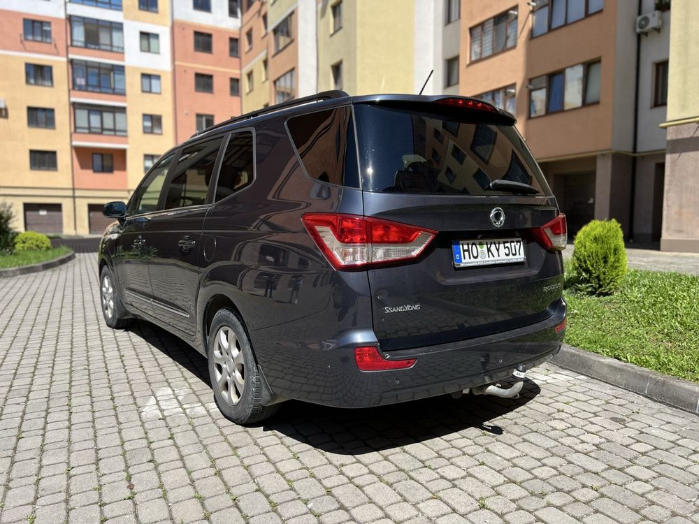 Ssang Yong Rodius