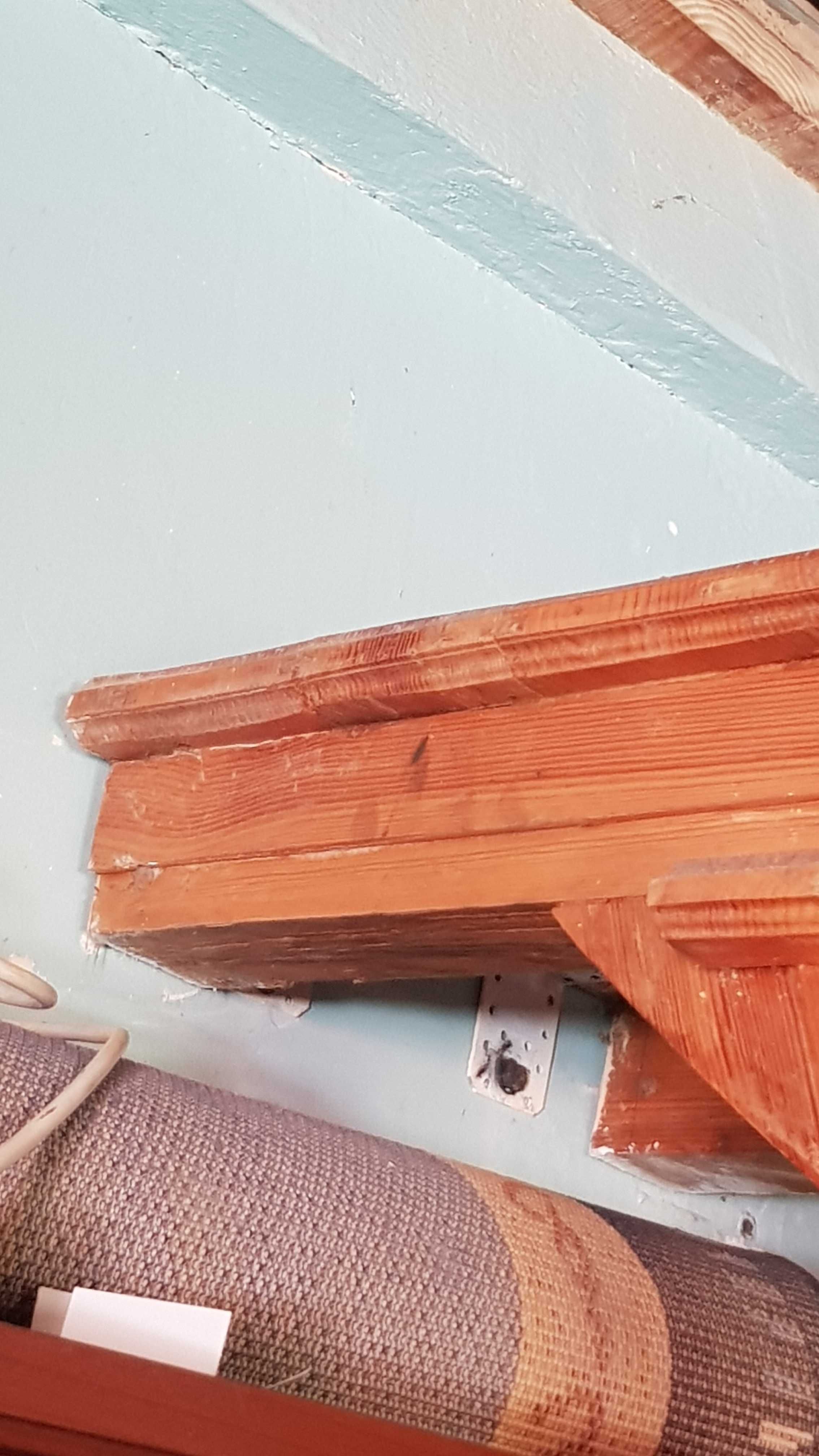 Schody drewniane, do odnowienia