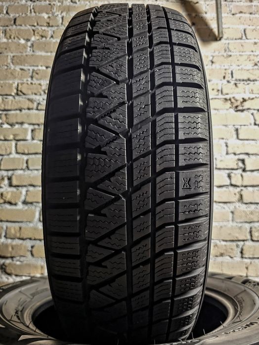 Зимова пара 215/70r16 Kumho | 8.5mm | 2024 | Преміум шини | Ідеальні