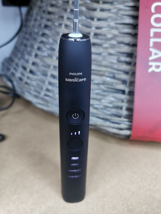 Szczoteczka elektryczna soniczna Philips DiamondClean HX991B Czarna