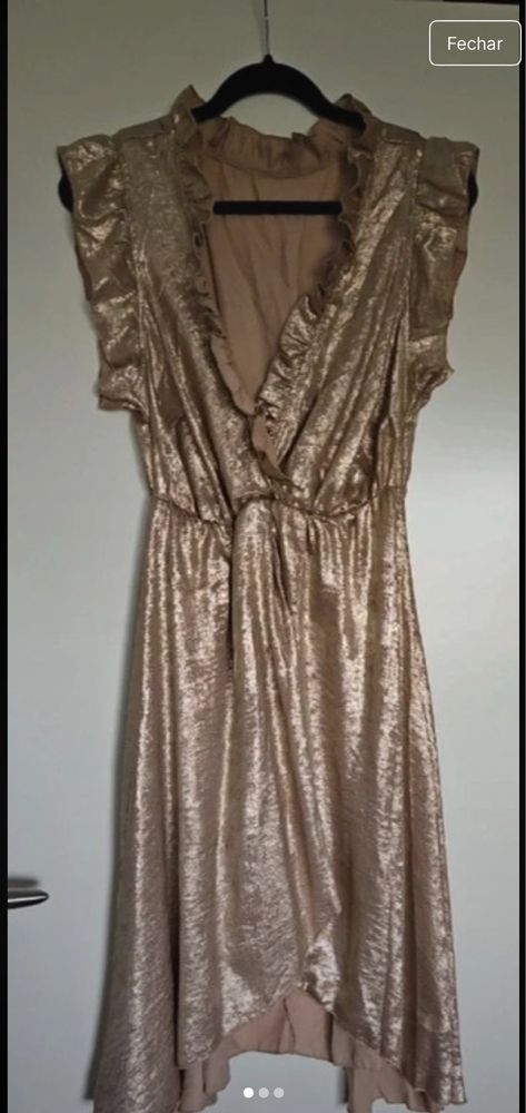 vestido dourado