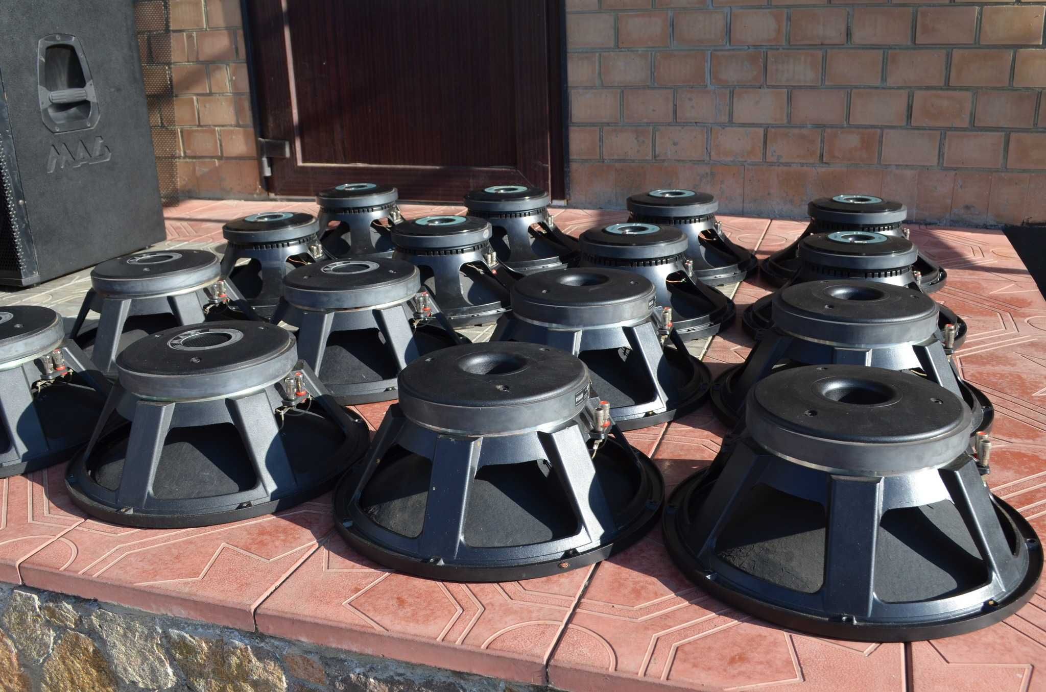 Eighteen Sound 15W700 15MB700 динаміки 15" MAG M1524/8 ом та 4 омні