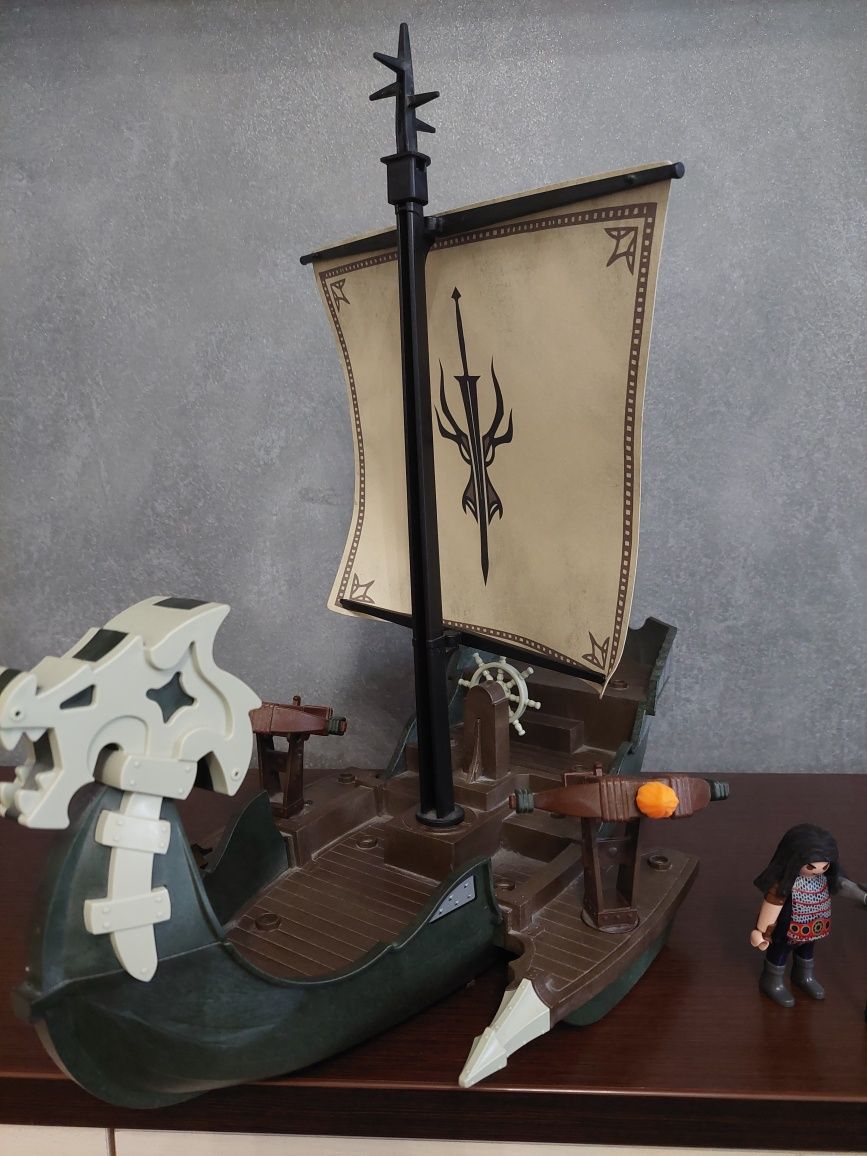 Playmobil 9244 Statek z bajki " Jak wytresować Smoka"