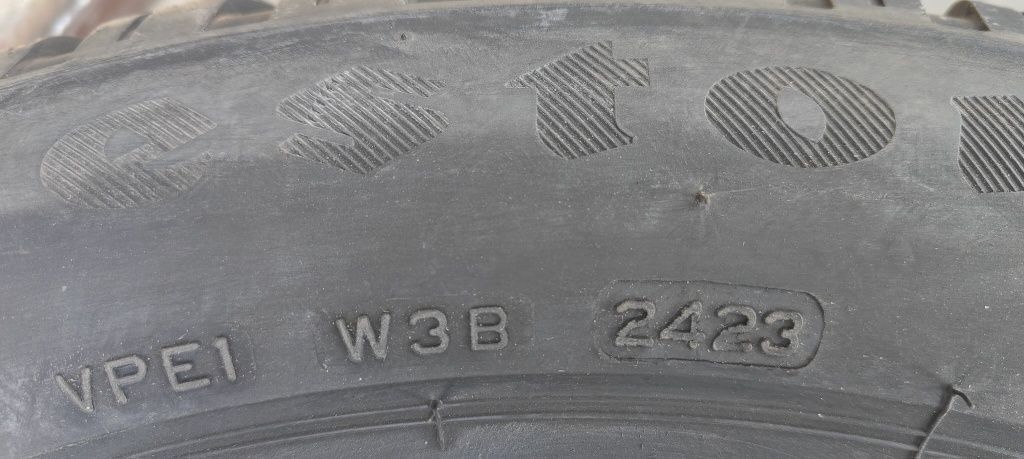 205/55r17 Firestone Winterhawk 4 .