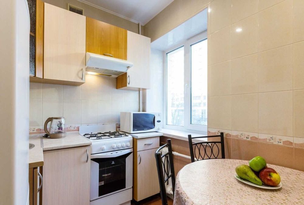 2к Центр Бульвар Лесі Українки 16 Олександрівська лікарня подобово