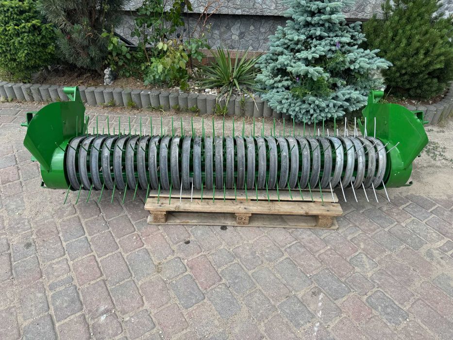 Podbieracz kpl McHale przygotowany do sezonu