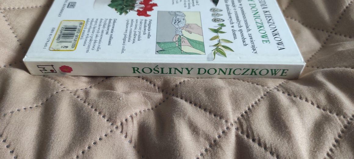 "Encyklopedia kieszonkowa Rośliny doniczkowe" J. Brookes